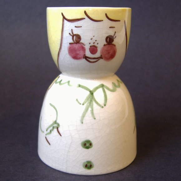 2 Egg Cups Woman Girl Mother Daughter Pair Vintage Ceramic Porcelain Collectible - Picture 2 of 8